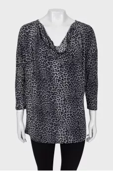 Blouse in animal print