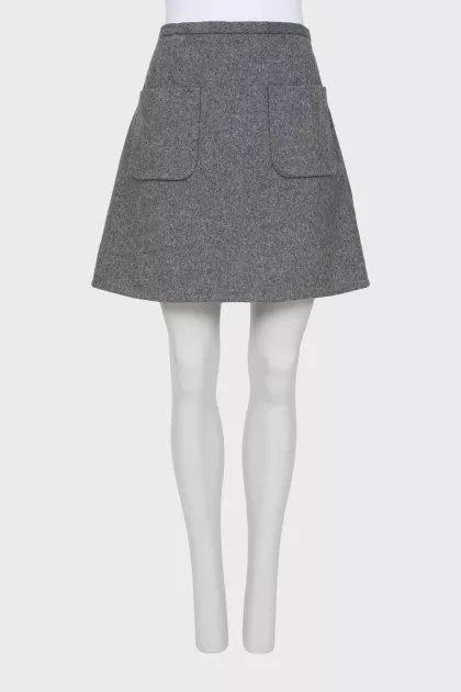 Gray mini skirt with pockets