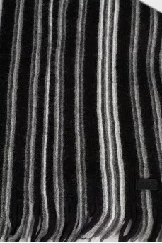 Men's striped scarf