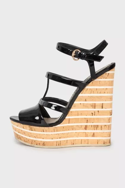 Patent wedge sandals