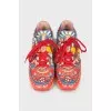 Leather sneakers in a bright print