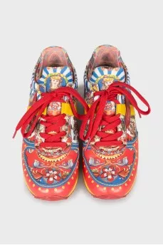 Leather sneakers in a bright print