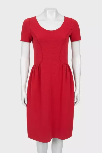 Red short sleeve dress