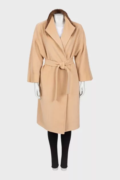 Beige short pile coat