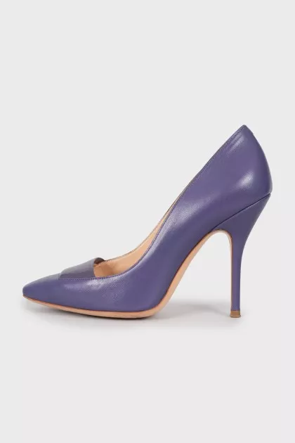 Purple leather shoes