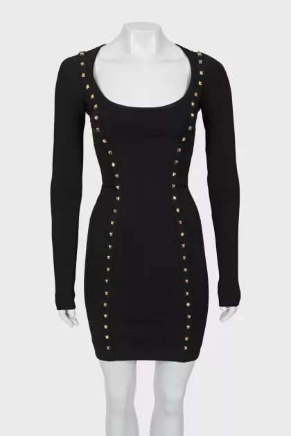 Slim fit dress with tag
