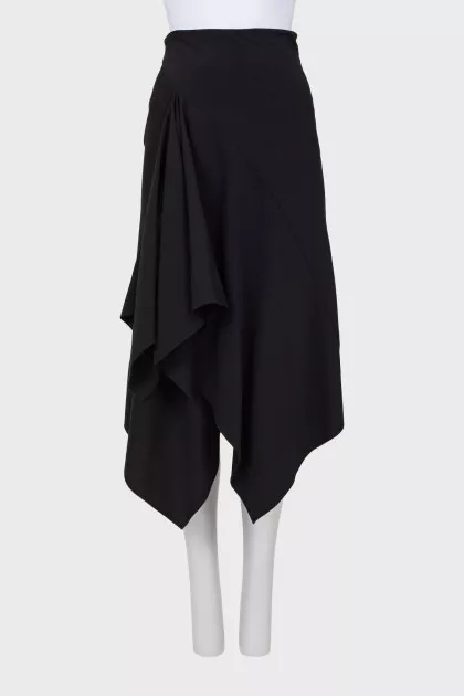 Black skirt with asymmetrical hem
