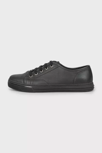 Men's black sneakers