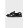 Patent black shoes