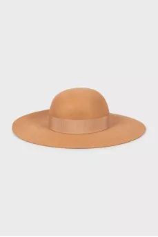 Wool hat with ribbon