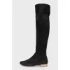 Leather boots with decorated heel