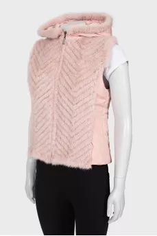 Pink vest with fur