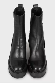 Leather boots with chunky heels