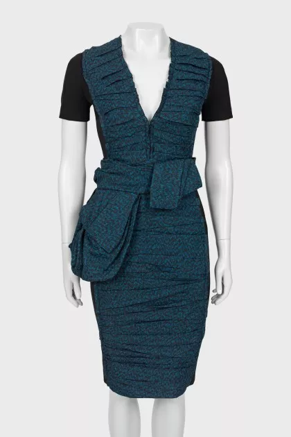 Slim fit dress with draping