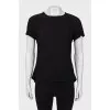 Black T-shirt long at the back