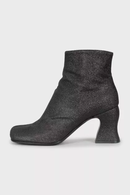 Ankle boots with glitter
