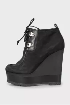 Insulated wedge ankle boots