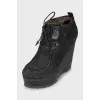 Insulated wedge ankle boots