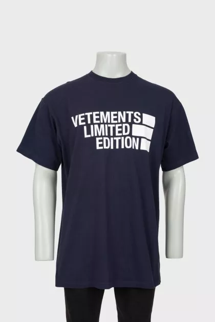 Men's long T-shirt with inscription