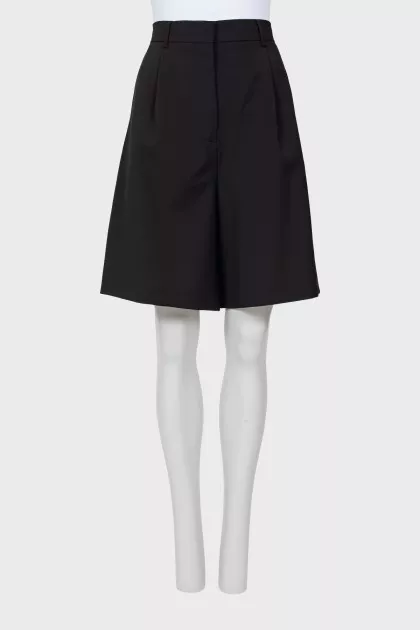 Wool bermuda shorts