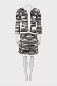Knitted suit with skirt