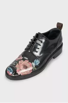 Printed patent leather boots