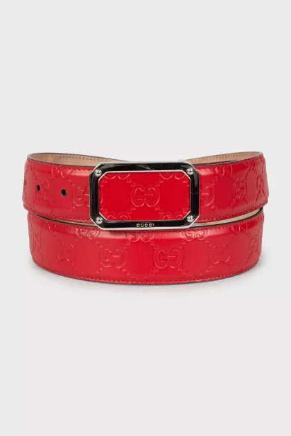 Red belt with signature embossing