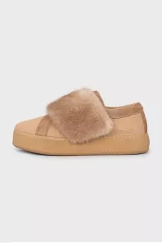 Кеды декорированные мехом