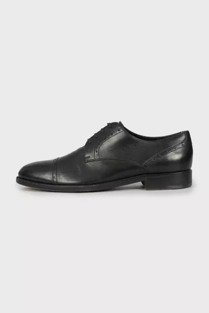 Men's black lace-up shoes