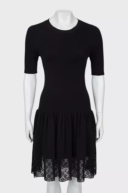 Black dress with woven hem