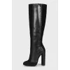 Leather boots with weaving