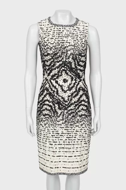 Black and white patterned dress