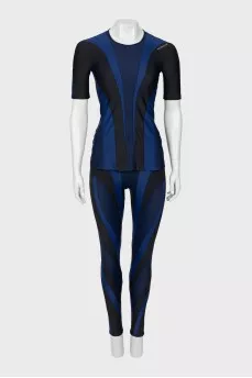 Tracksuit with contrasting inserts