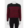 Knitted sweater with back print