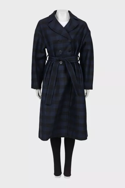 Double-breasted coat with belt