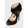 Combined black ankle boots