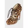 Pile leather ankle boots