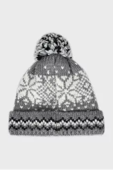 Men's knitted hat with pattern