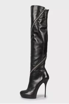 Leather over the knee boots decorated with zipper