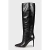 Leather boots with pointed toe