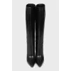Leather boots with pointed toe