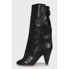 Leather boots with figured heels