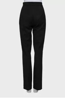 Straight trousers with slits at the knees