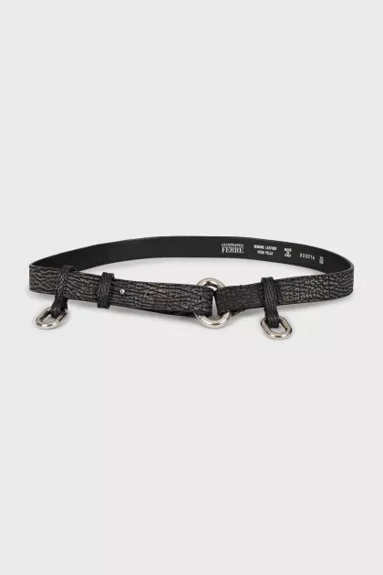 Leather belt with oval buckle