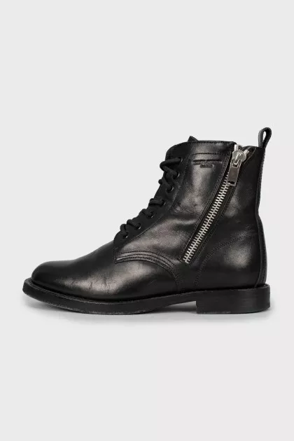 Leather boots with side zips