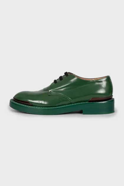 Leather oxfords with removable decor