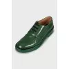 Leather oxfords with removable decor