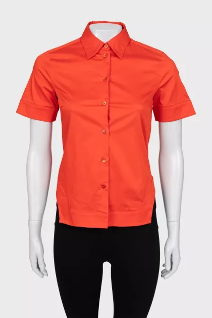Red short sleeve shirt