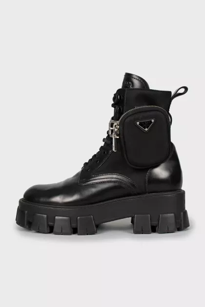 Boots Monolith