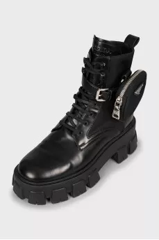 Boots Monolith